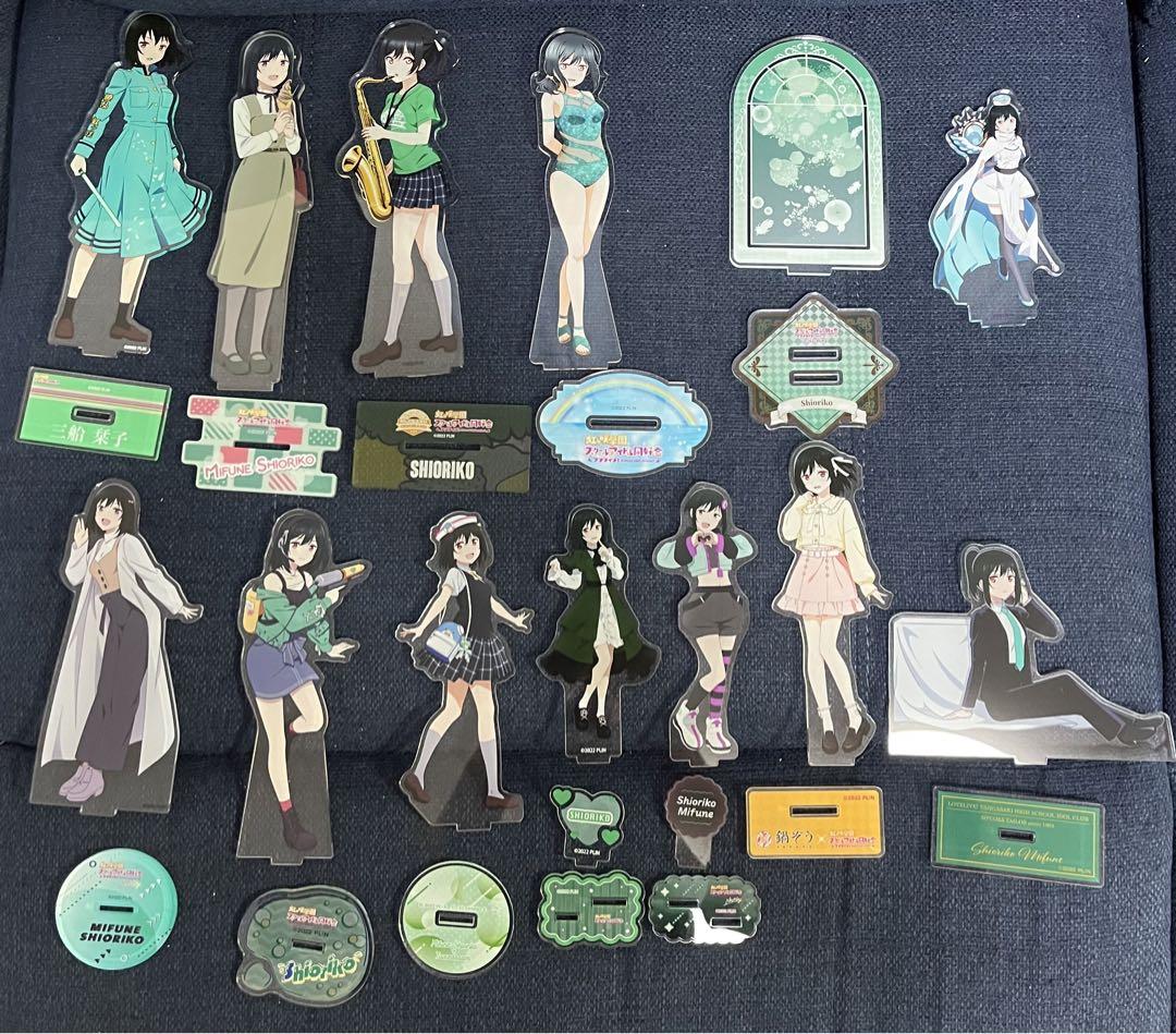 三船栞子 アクリルスタンドまとめ売り - メルカリ