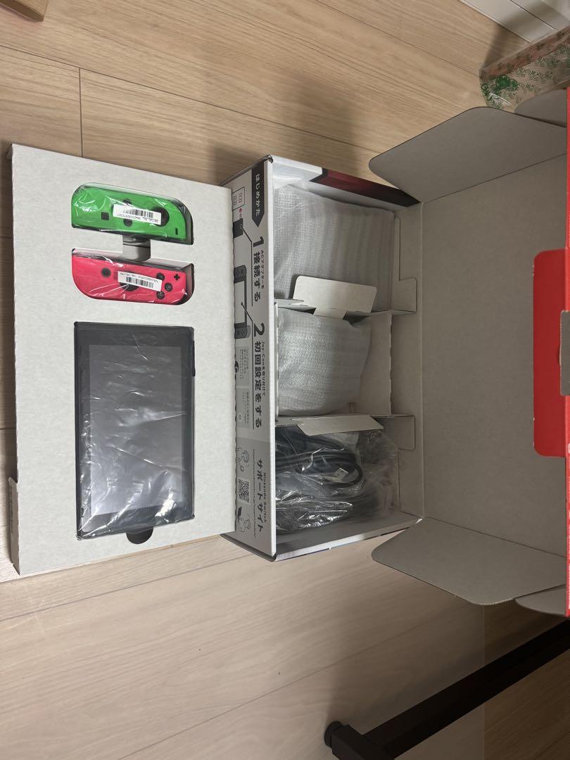 Nintendo Switch グリーン/ピンク 本体