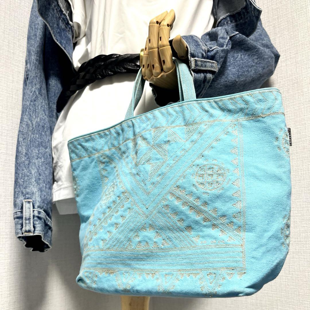 【美中古品】ISSEY MIYAKE《Tamasha》 ミニトート ターコイズ