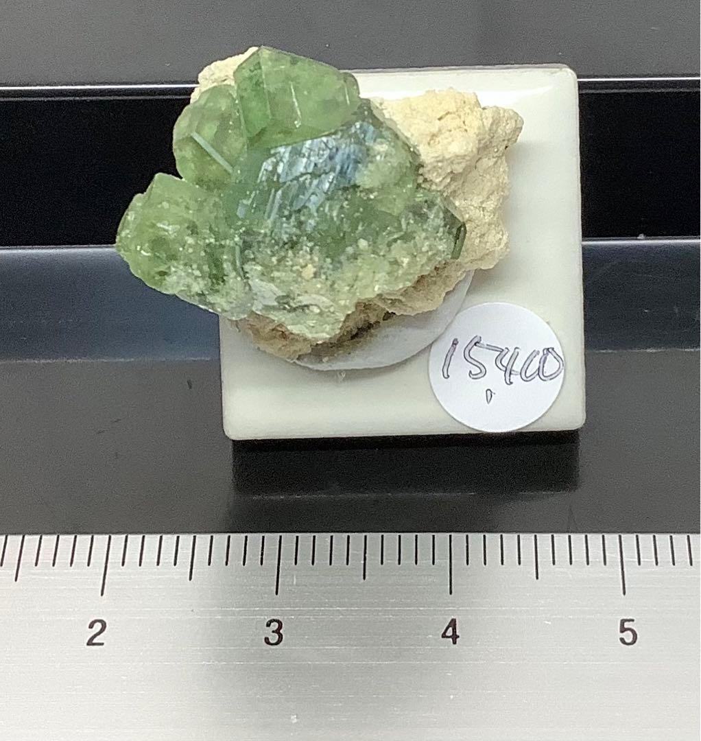 高質で安価 グロッシュラーガーネット原石 置物 - education.semel