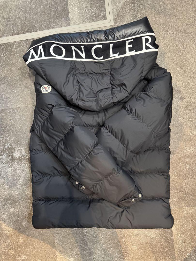 MONCLER