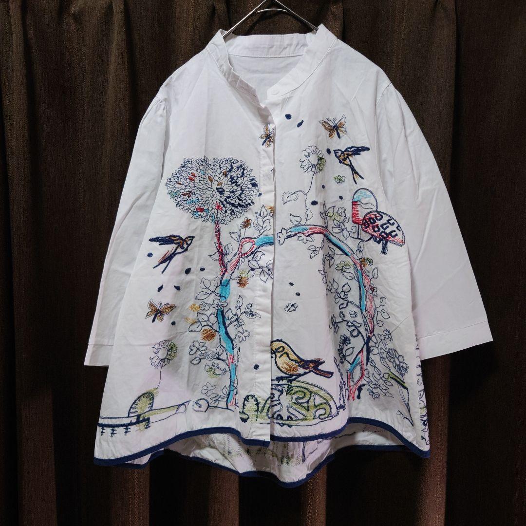 チャイナ服風　彩刺しゅうバンドカラーシャツ