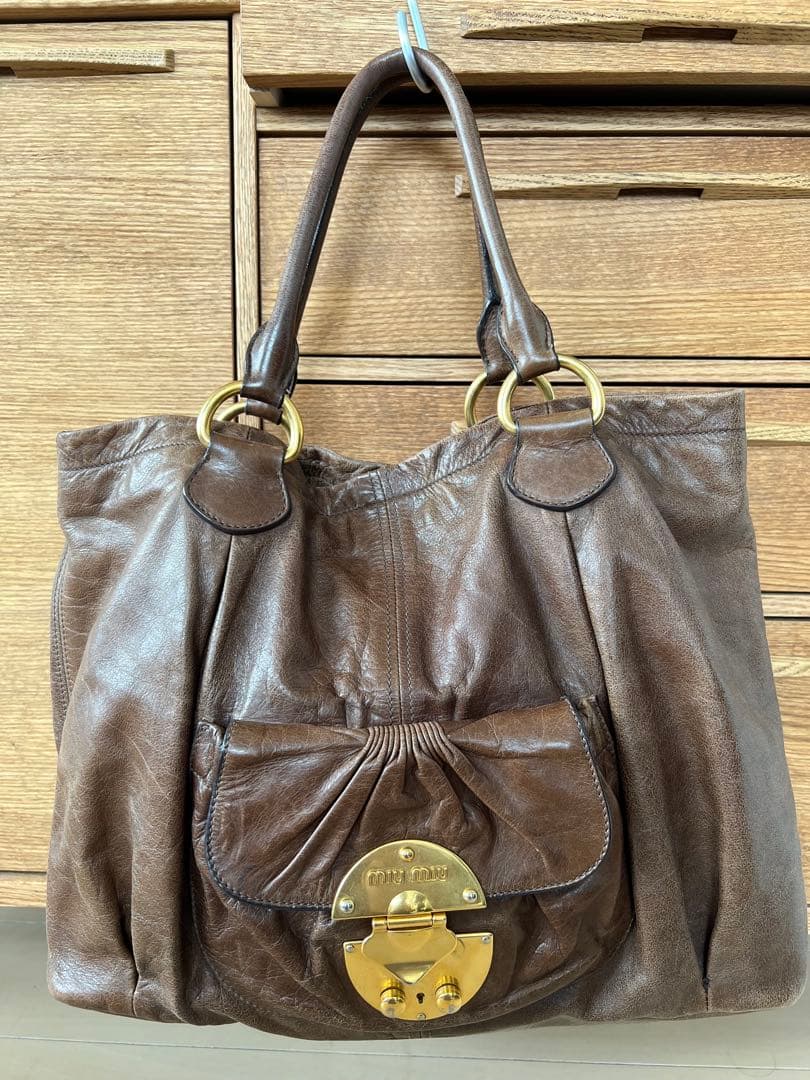 miu miu 【中古】ミュウミュウ トートバッグ メンズ可(バッグ保存袋付き miu miu 【中古】ミュウミュウ トートバッグ メンズ可(バッグ保存袋付き