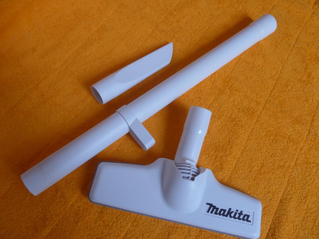 makita コードレス　充電式クリーナ　CL107FD