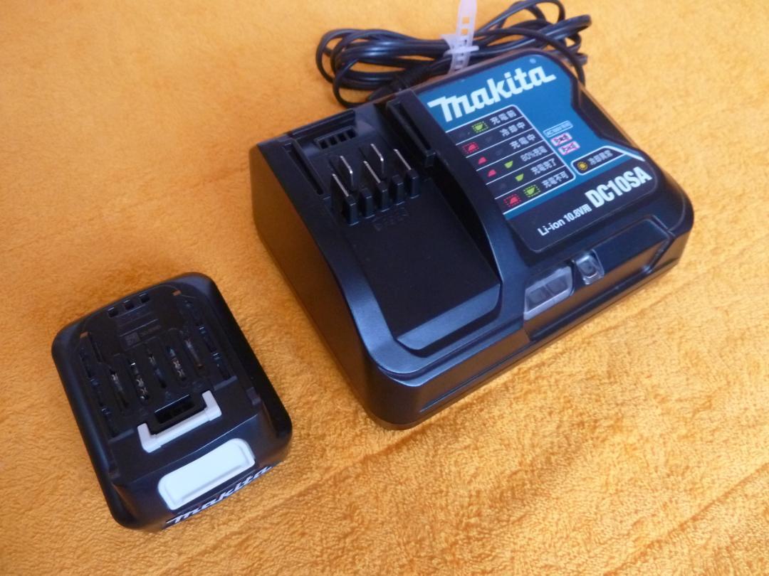 makita コードレス　充電式クリーナ　CL107FD
