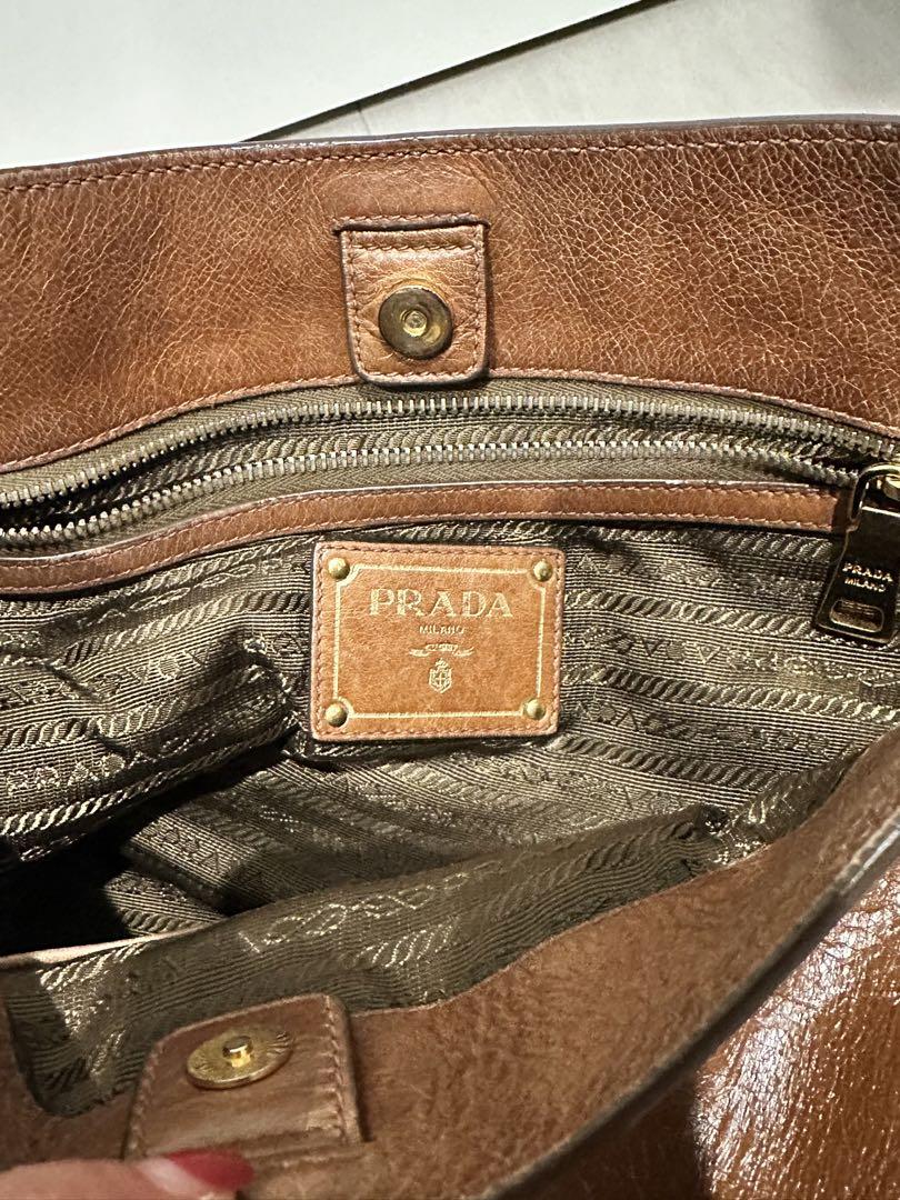 週末セール【PRADA／プラダ】ブラウンレザー ショルダーバッグ