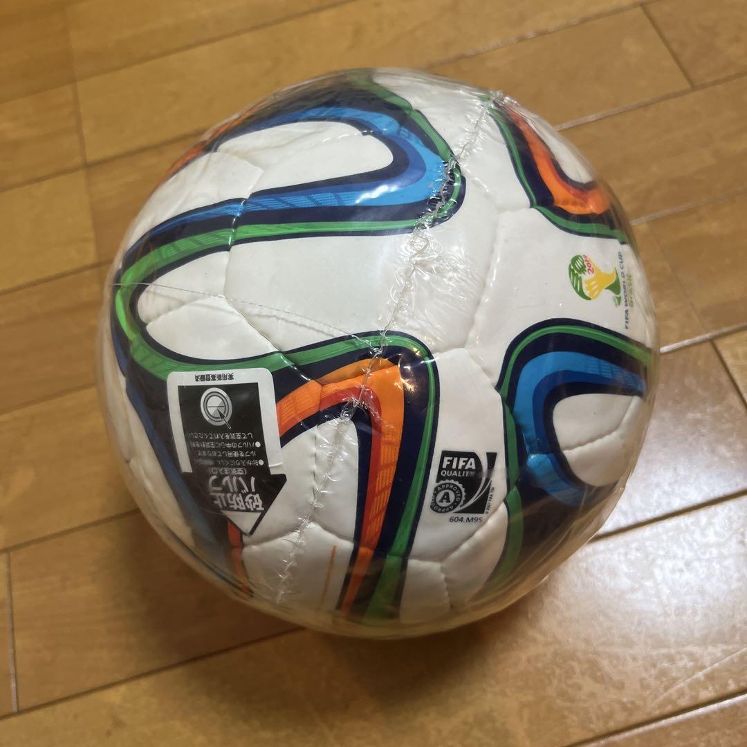 美品 国内正規品 2014年W杯 adidas ブラズーカ 公式試合球