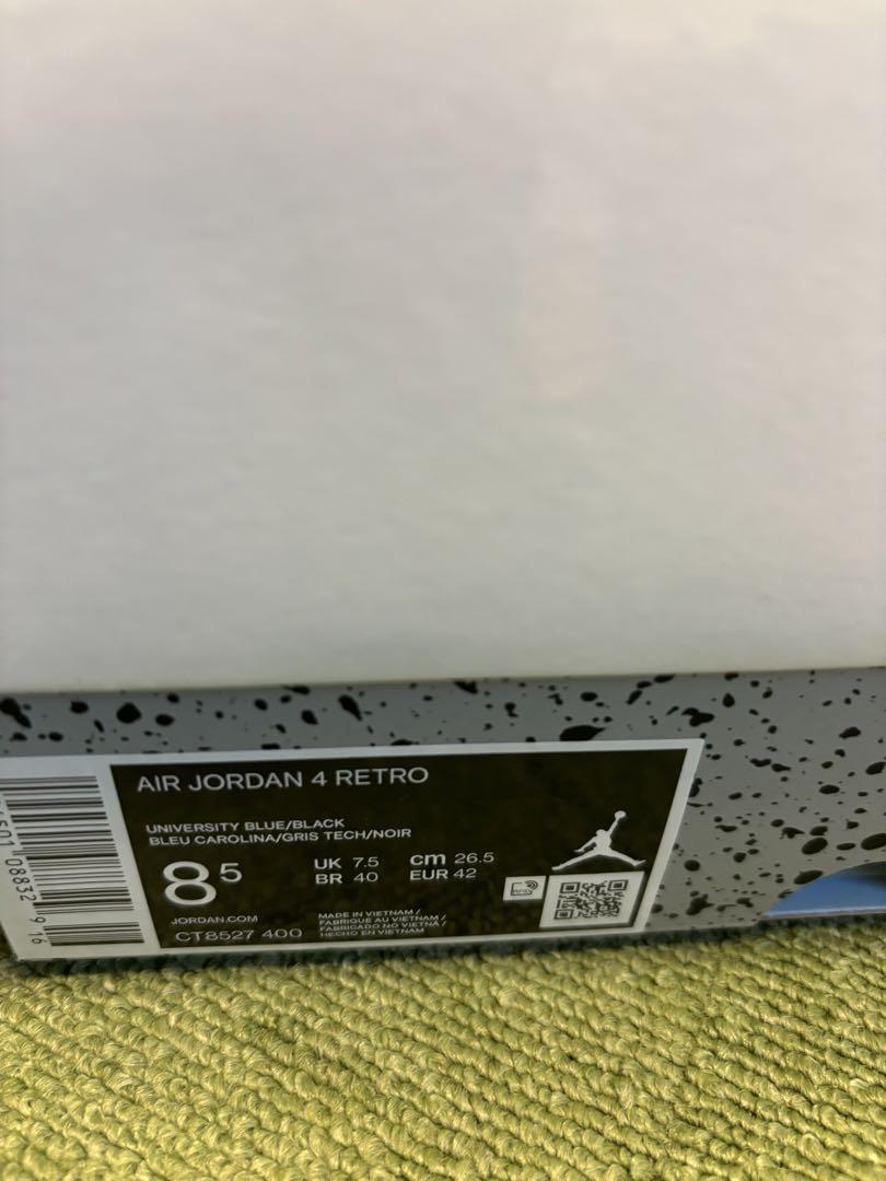 靴 Nike Air Jordan 4  University Blue