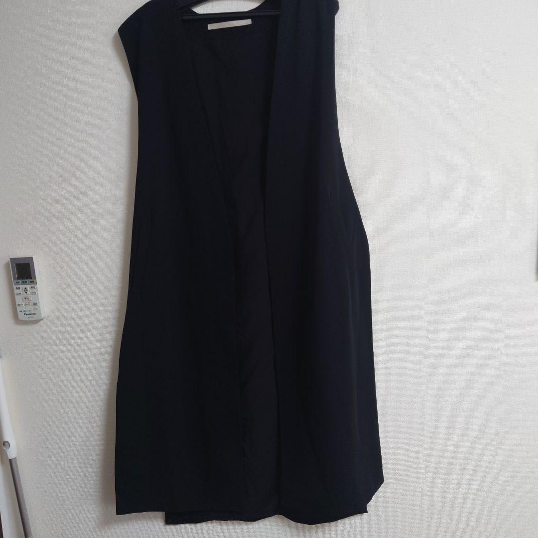 【美品】CLANE ブラック ノースリーブ ロングジレ 90145993797-top.jpg