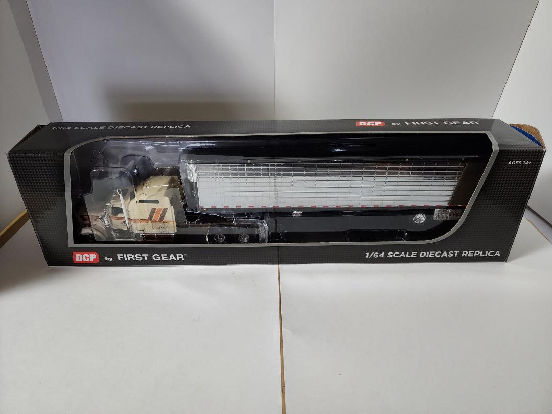 DCP ダイキャストプロモーション 1/64 KENWORTH W900L