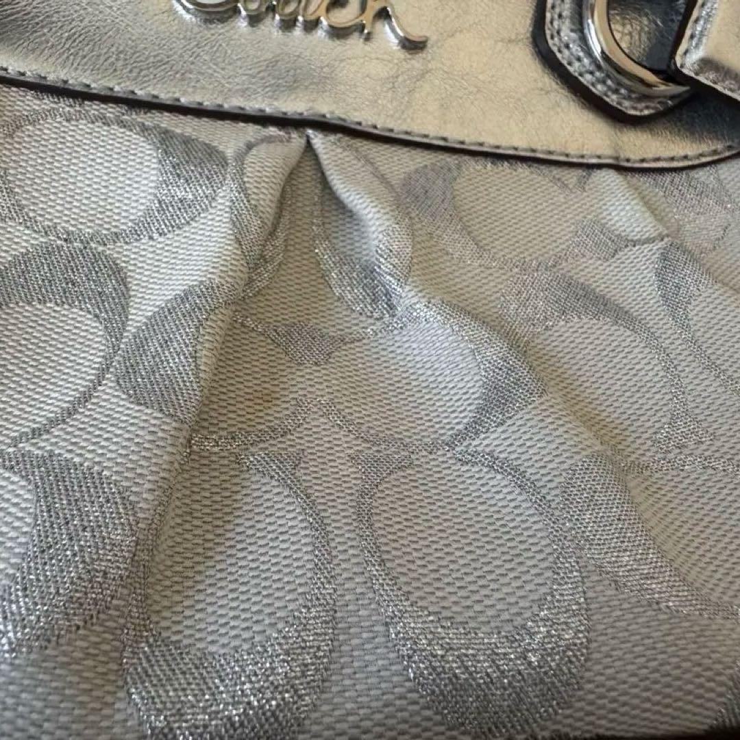 Coach シルバーショルダーバッグ　美品