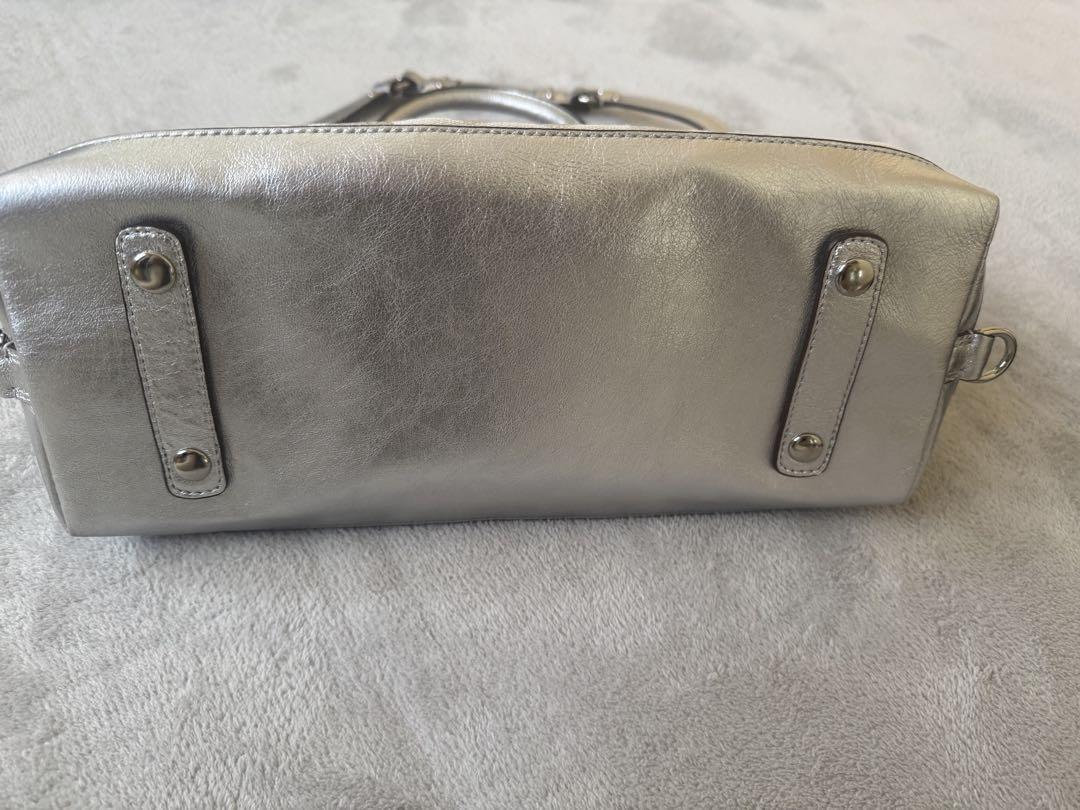 Coach シルバーショルダーバッグ　美品