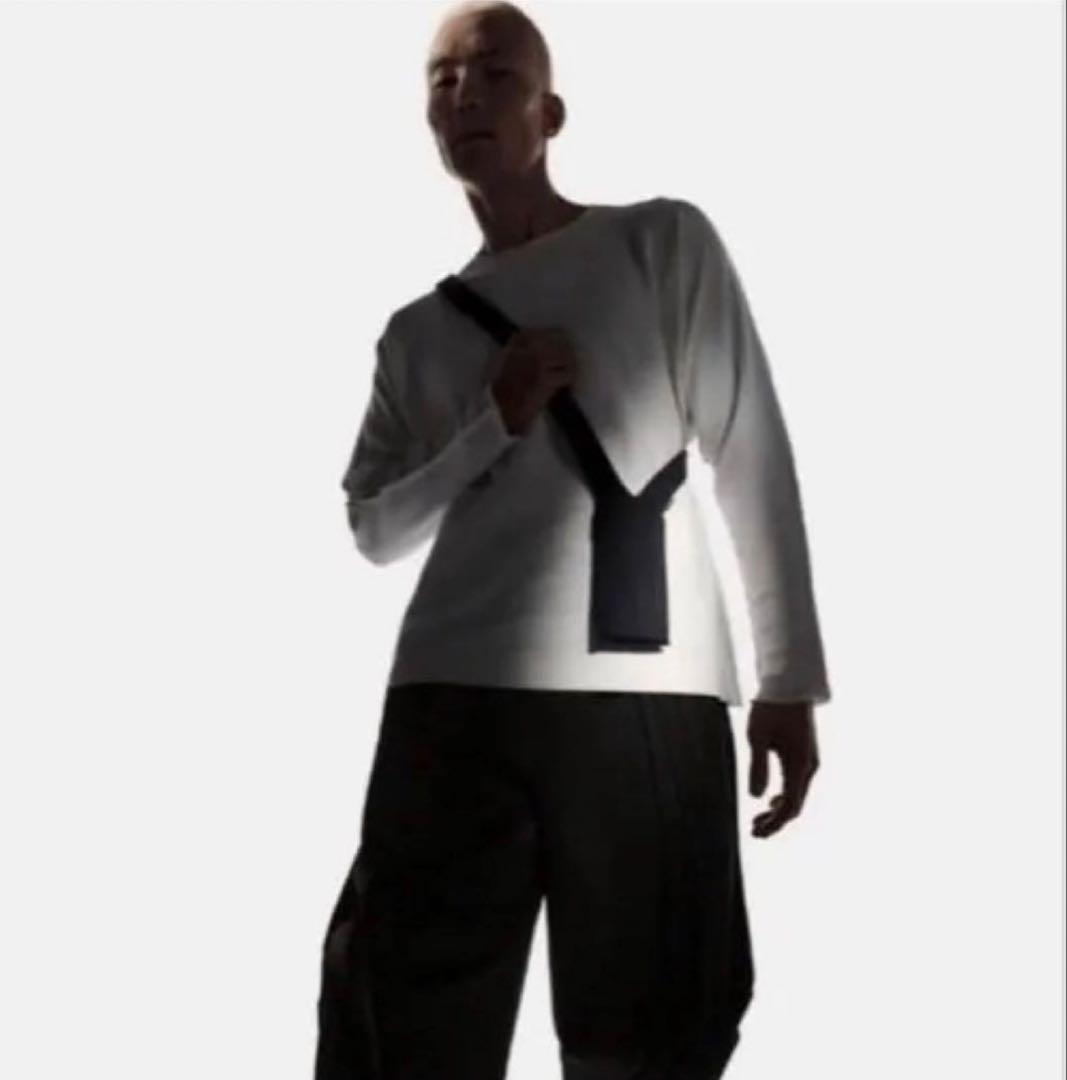 Apple iPhone Pocket ISSEY MIYAKE ロング 黒 Apple iPhone Pocket ISSEY MIYAKE ロング 黒