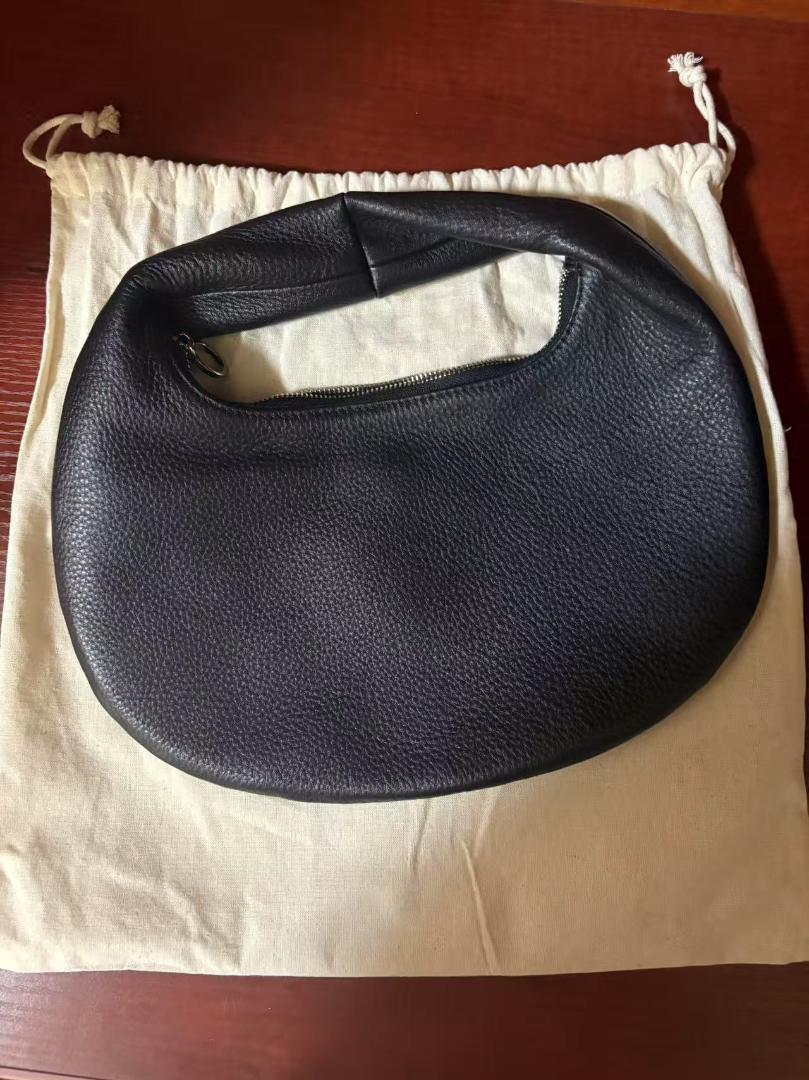 Aeta アエタ ラウンドワンショルダーM ハンドバッグ 黒