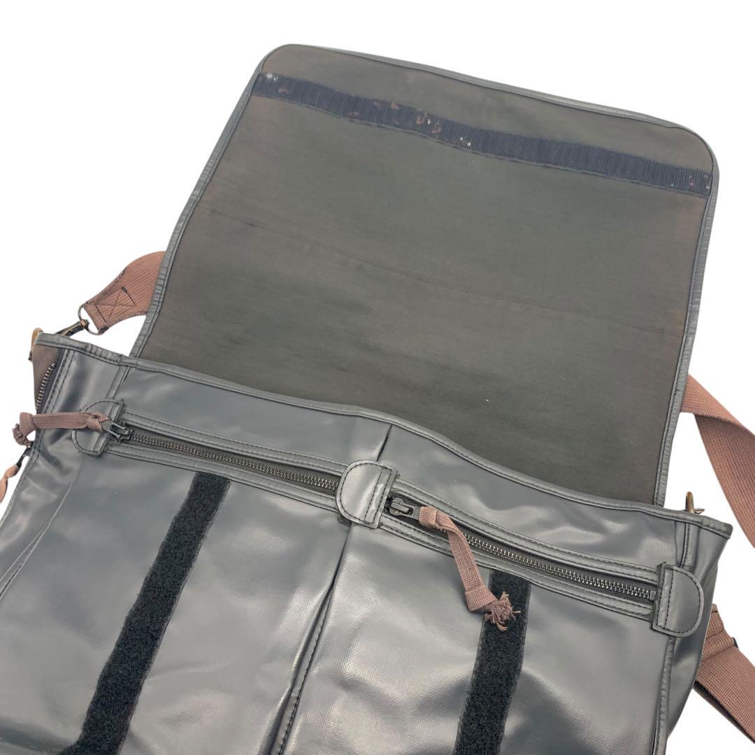 ラゲッジレーベル　ショルダーバッグ　グレー　サコッシュ