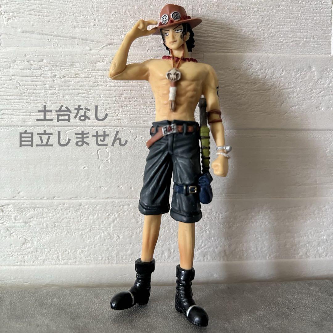 ワンピースフィギュアセット/コップ/お皿/カード/まとめ売り
