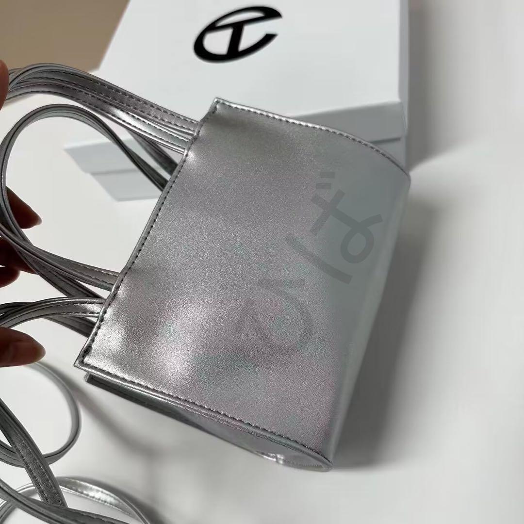 新品Telfarシルバー メタリック ショルダーバッグ