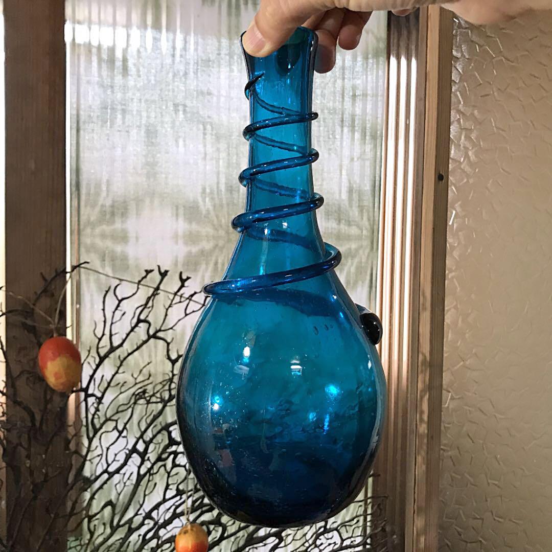 大人女性の 花器 骨董 手吹きガラス 作家物 上品ピーコックブルー ...