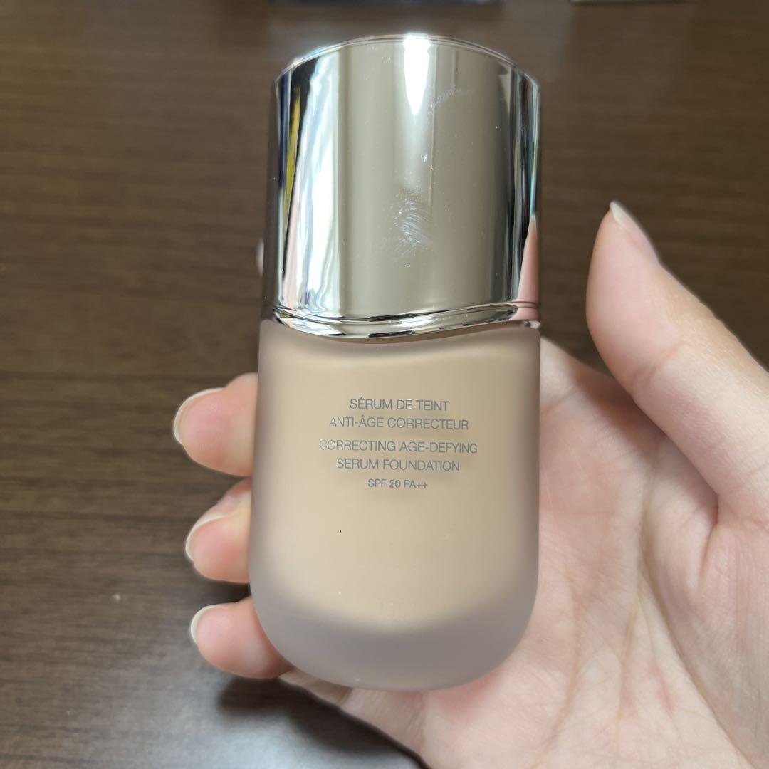 カプチュールトータル　リキッドファンデーション　2N Dior