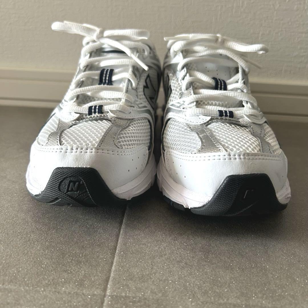 New Balance スニーカー ホワイト/ネイビー　MR530SG