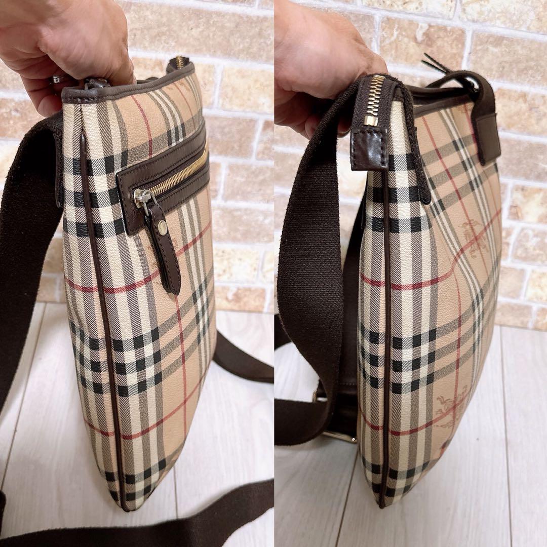 《超美品》Burberry(バーバリー)ショルダーバッグ PVC チェック