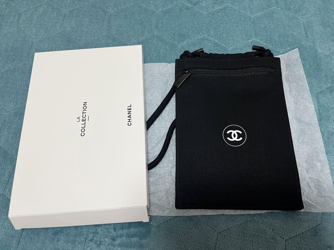 CHANELノベルティパスポートホルダー　ショルダーポーチ