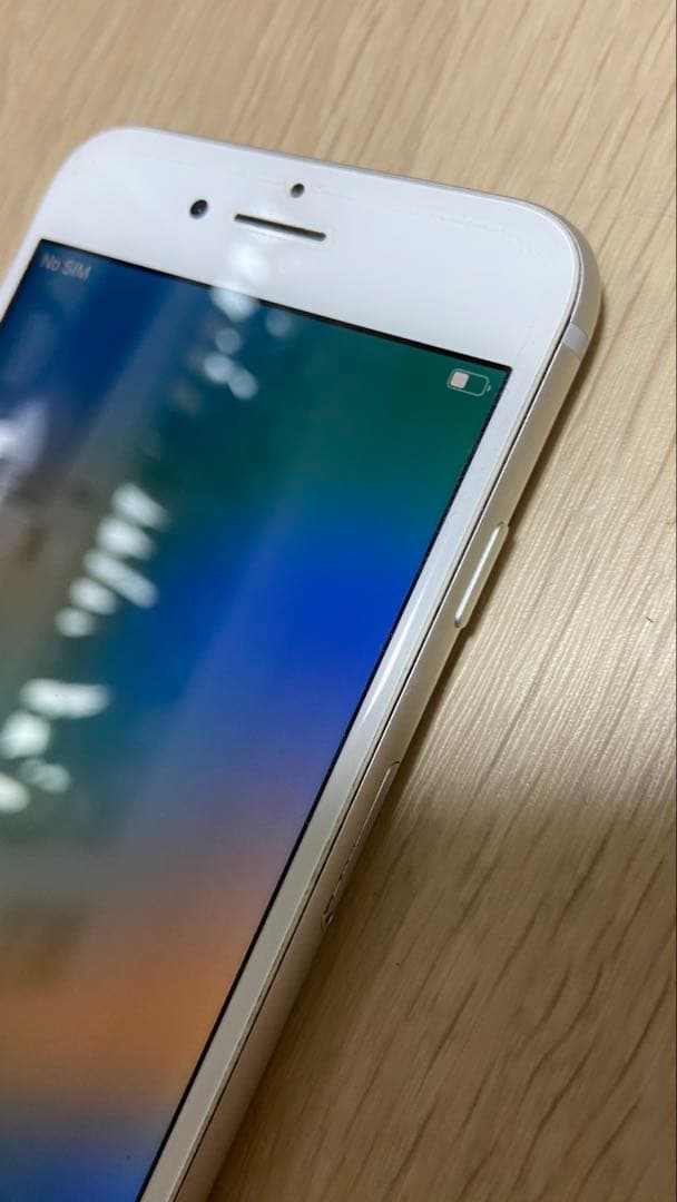 iPhone 8ホワイト