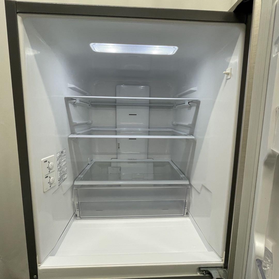 冷蔵庫 250ℓ級 日立 右開き まんなか野菜室 設置無料 綺麗 中古 安い 冷蔵庫 250ℓ級 日立 右開き まんなか野菜室 設置無料 綺麗 中古 安い