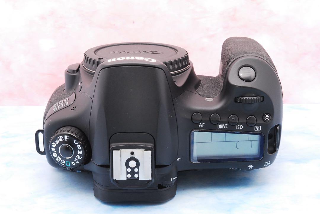 Canon EOS 60D★一眼レフカメラ★超望遠レンズ付Wレンズ＆S数少