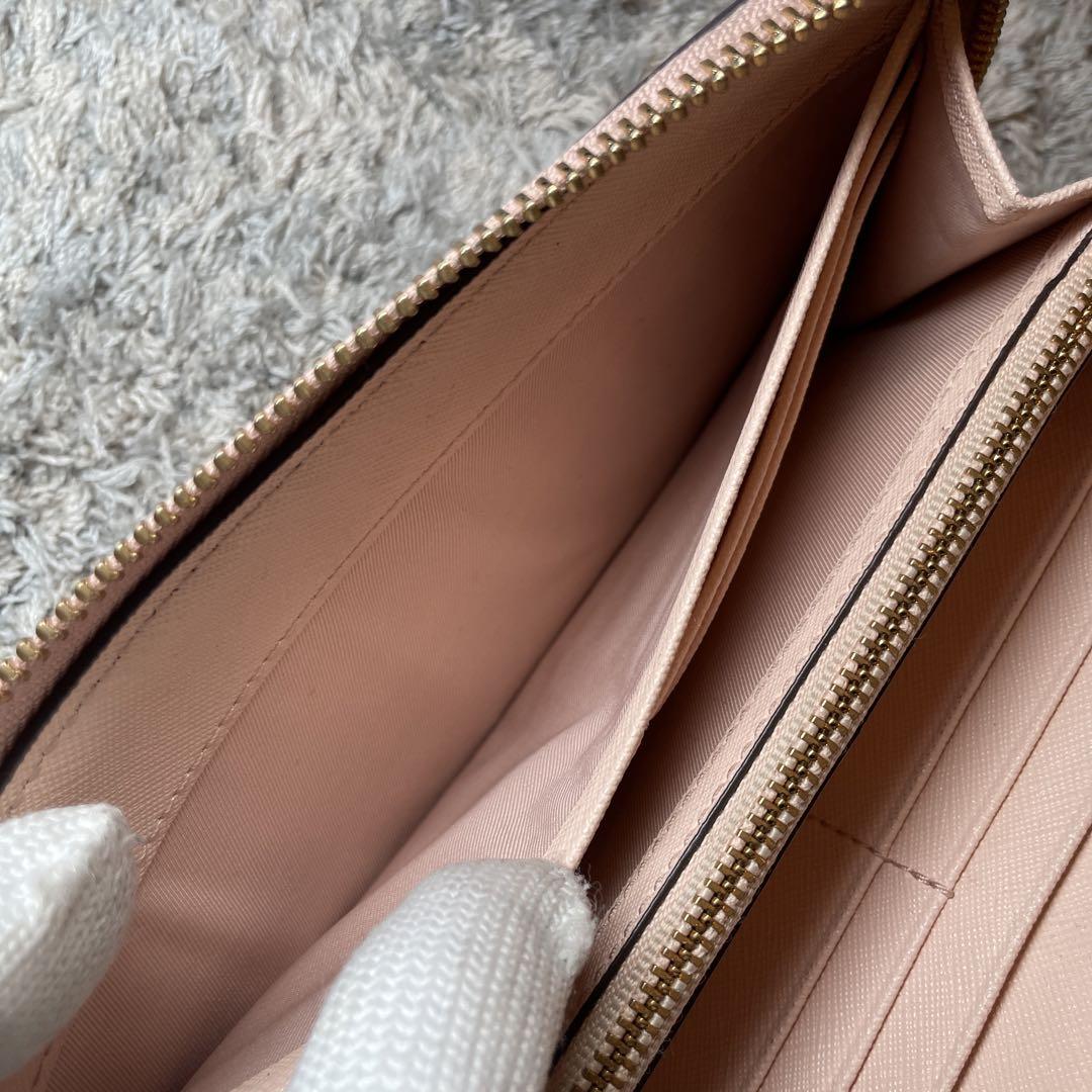 新品同様 トリーバーチ Tory Burch 財布 長財布 ラウンド