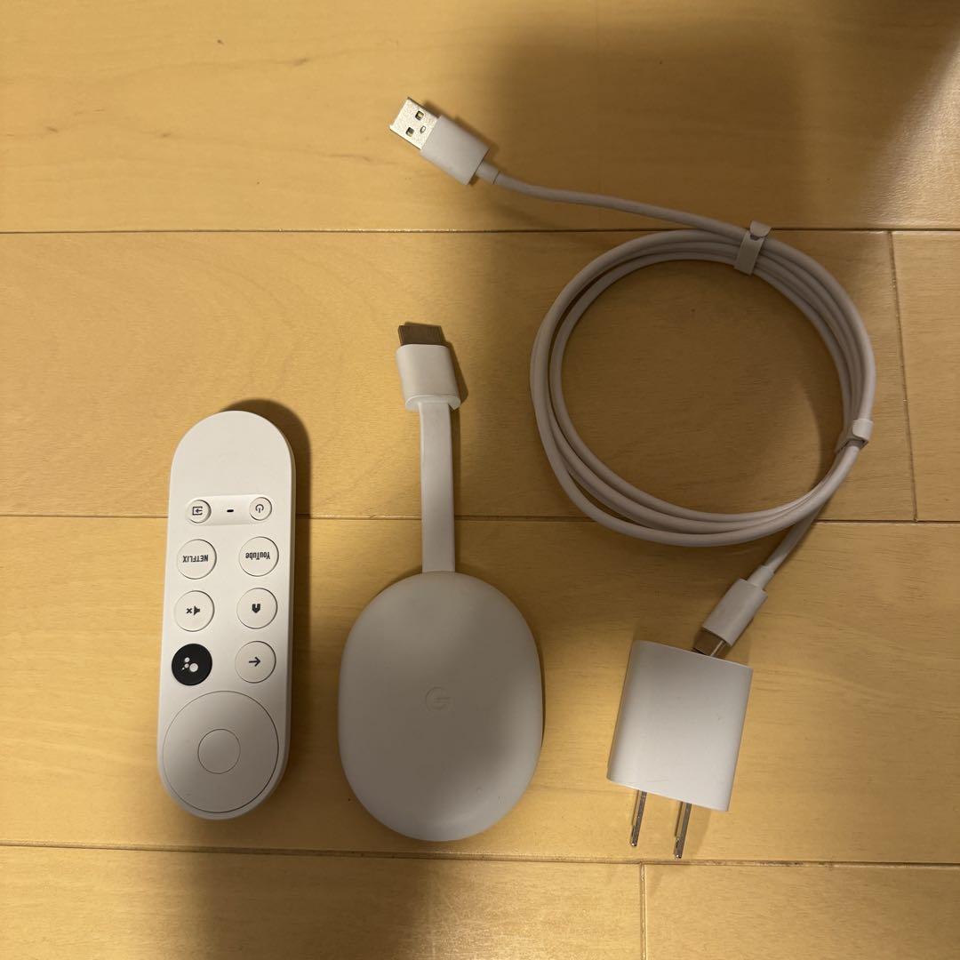 Chromecast with Google TV 4K 本体と付属品
