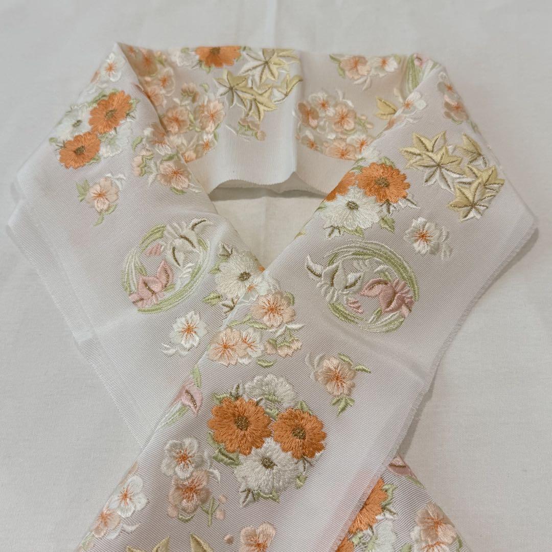 <超特価>みふじ-刺繍半衿(新品未使用品) 超特価>みふじ-刺繍半衿(新品未使用品) - メルカリ