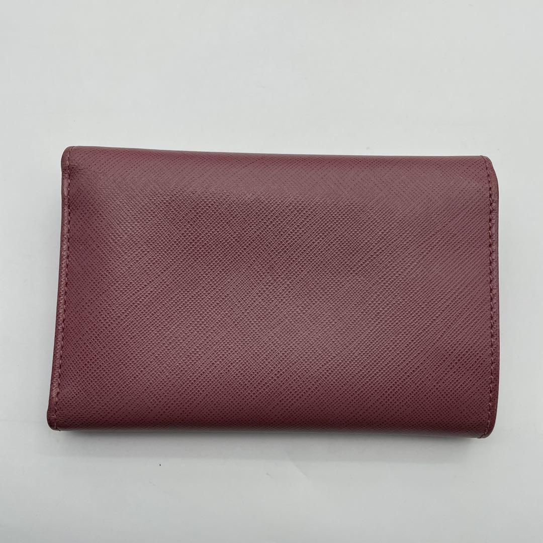 ☆新品同様☆フェラガモ☆二つ折り財布