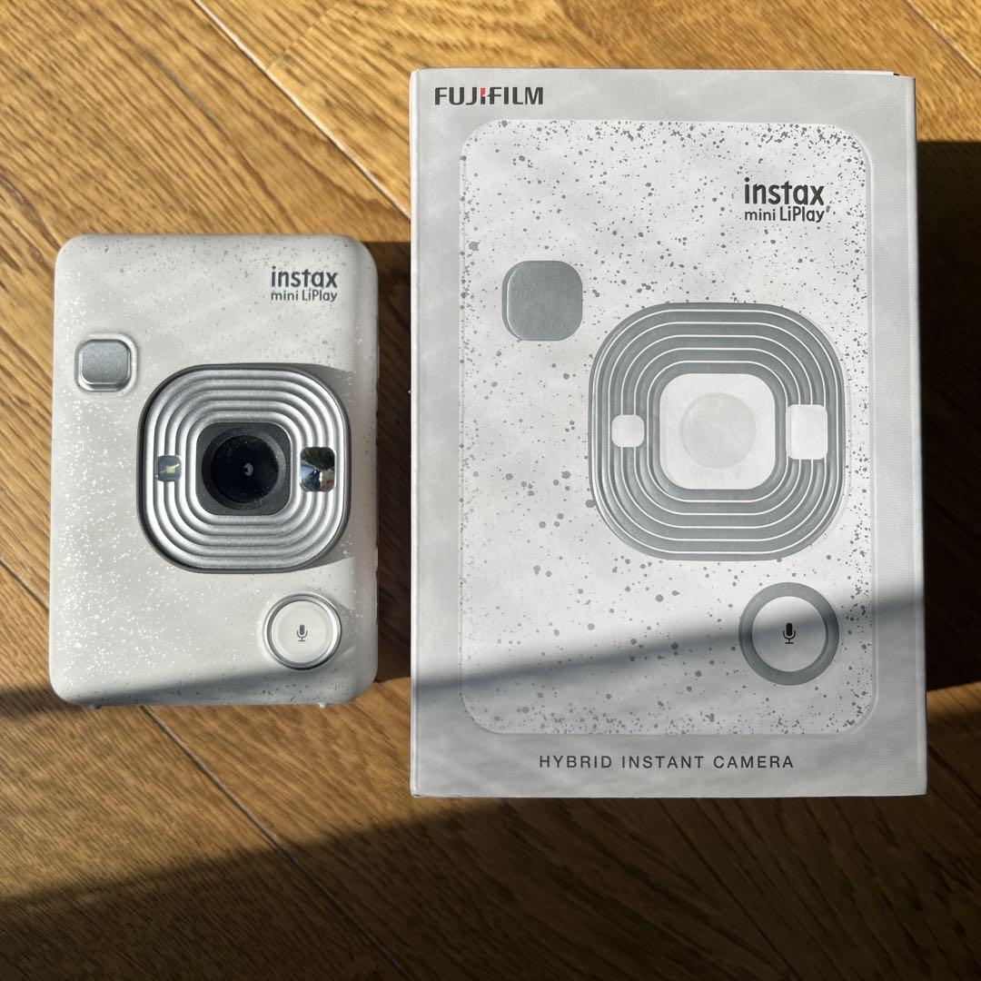 FUJIFILM instax