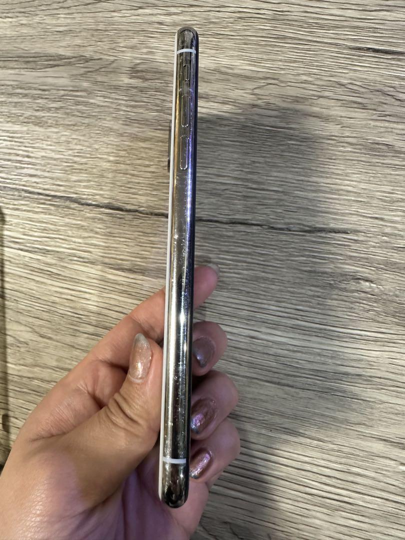 iPhone X