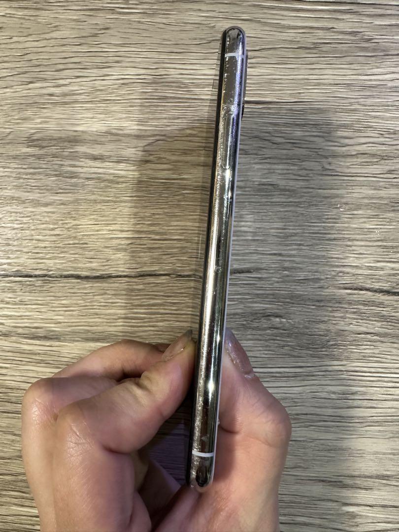 iPhone X