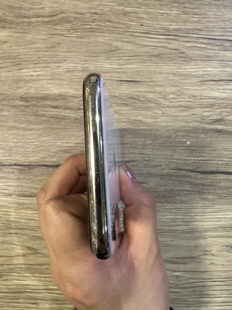 iPhone X