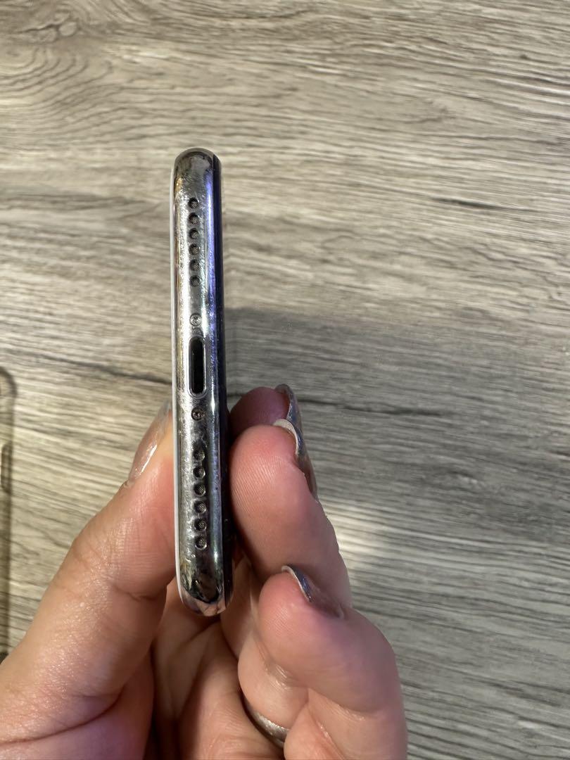 iPhone X