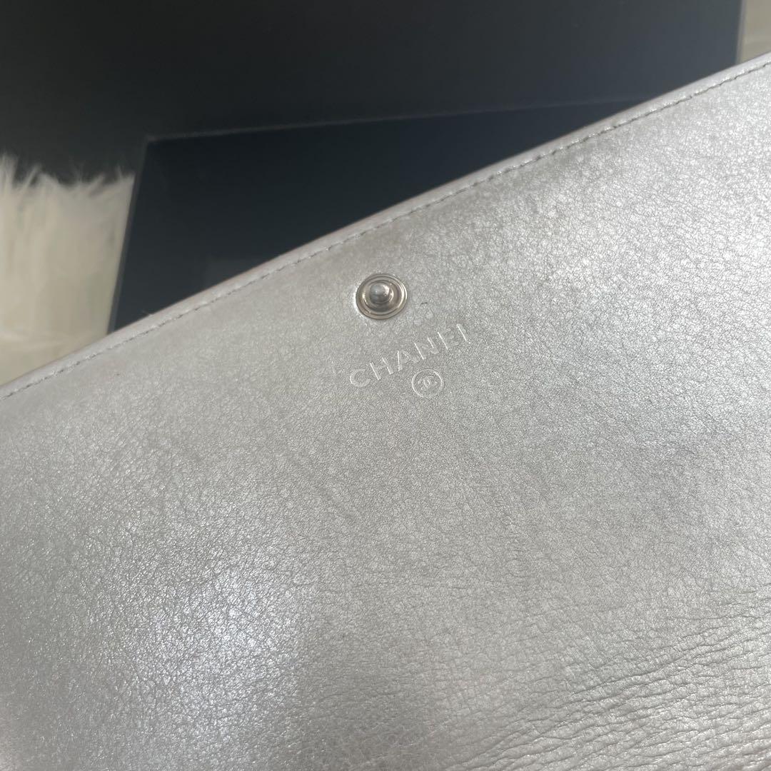 シャネル CHANEL 二つ折り 財布 エアライン ココマーク 赤 白 シルバー