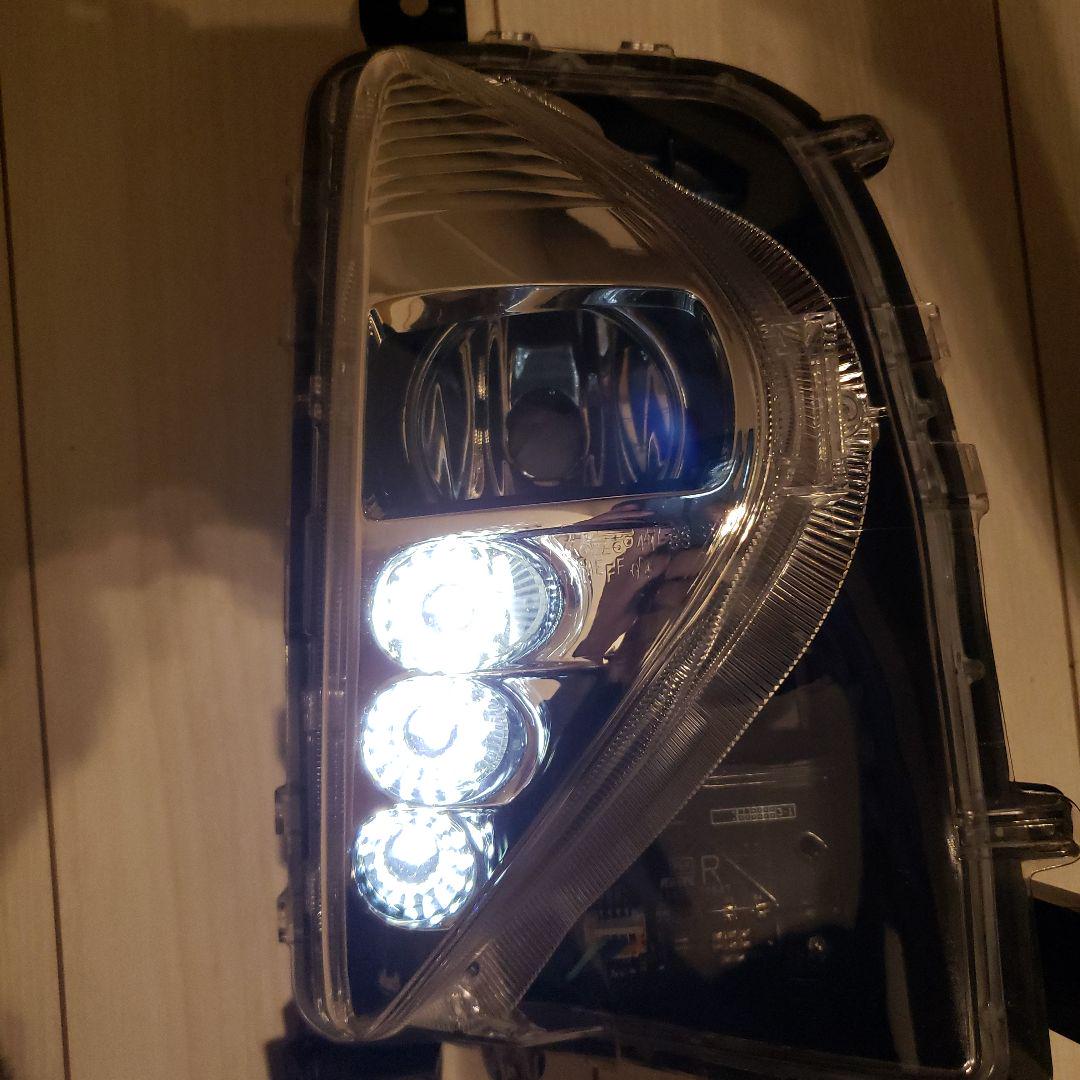 50プリウス　前期　フォグランプ　H11バルブ交換式　加工品