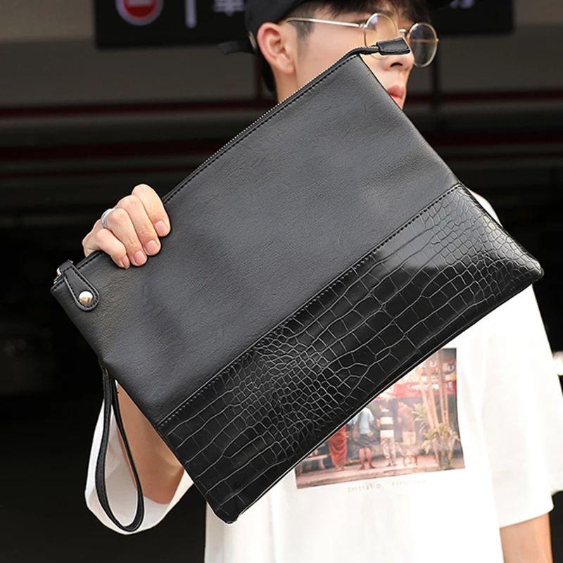 メルカリ メンズ クラッチバッグ カセッドバック ショルダーバッグ 2way 中サイズ 1 0 中古や未使用のフリマ