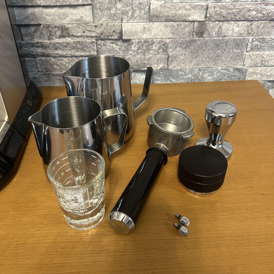 DeLonghi エスプレッソマシン デディカ ステンレス