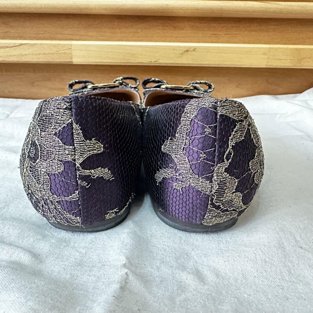 希少 FERRAGAMO ヴァラリボンレースサテンパンプス フラットシューズ