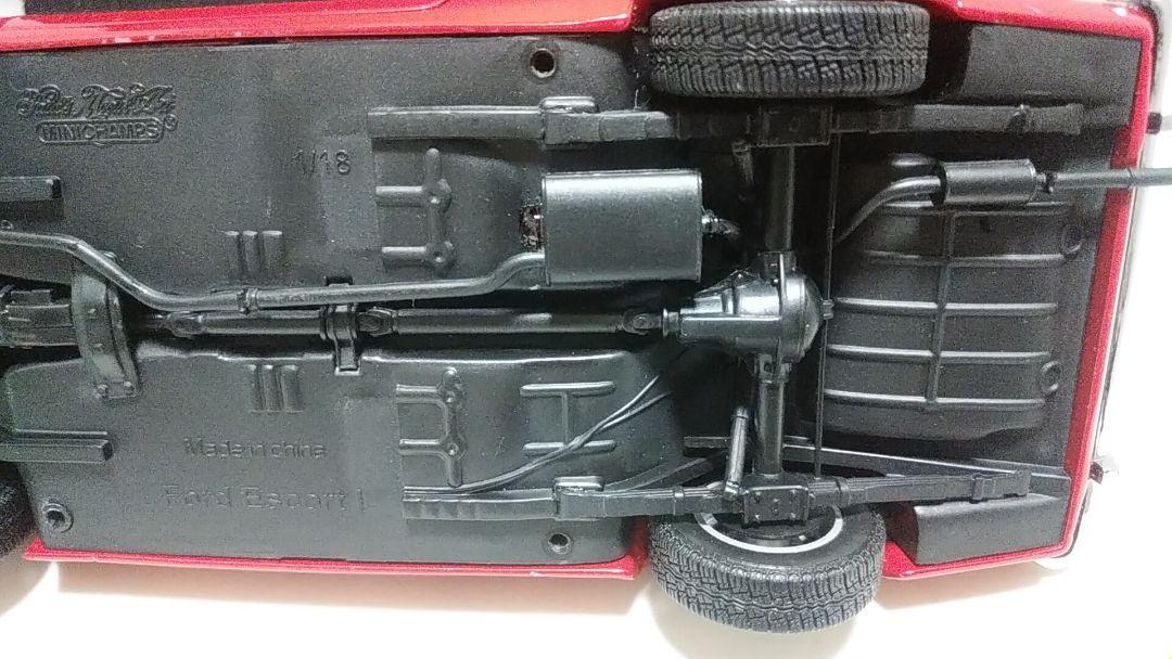 ミニチャンプス 1/18 FORD ESCORT フォード エスコート