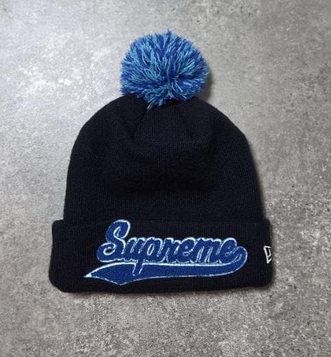 【値下しました】SUPREME×ニューエラScriptBeanieBoxロゴ　紺