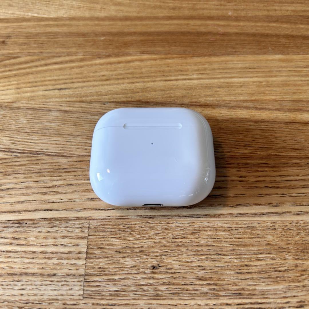 AirPods 3 本体 充電ケース付き ホワイト A2564