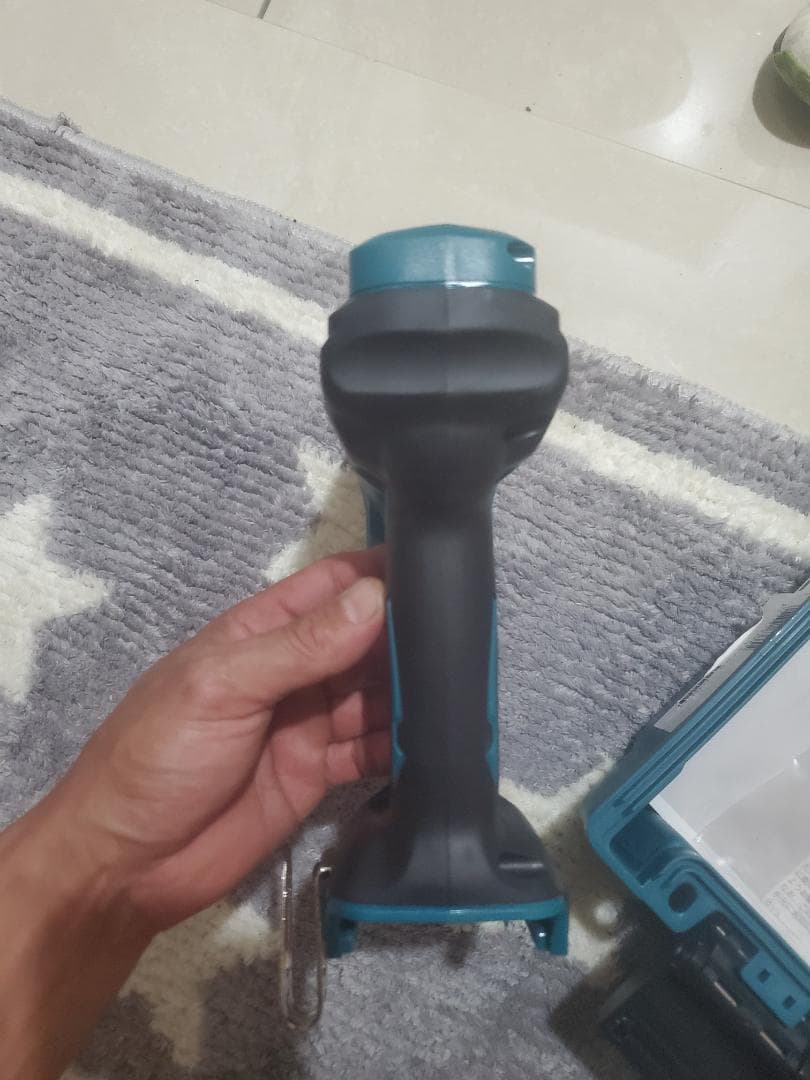 Makita 充電式タッカー PT353D Makita 充電式タッカー PT353D