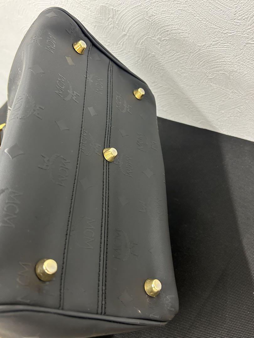 MCM ブラックレザー バッグ ゴールド金具