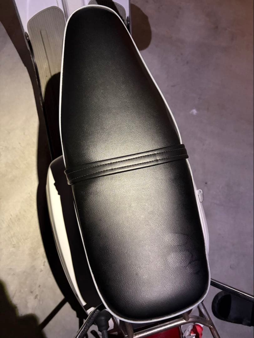 ベスパ50s 丸穴 ベスパ50s 丸穴