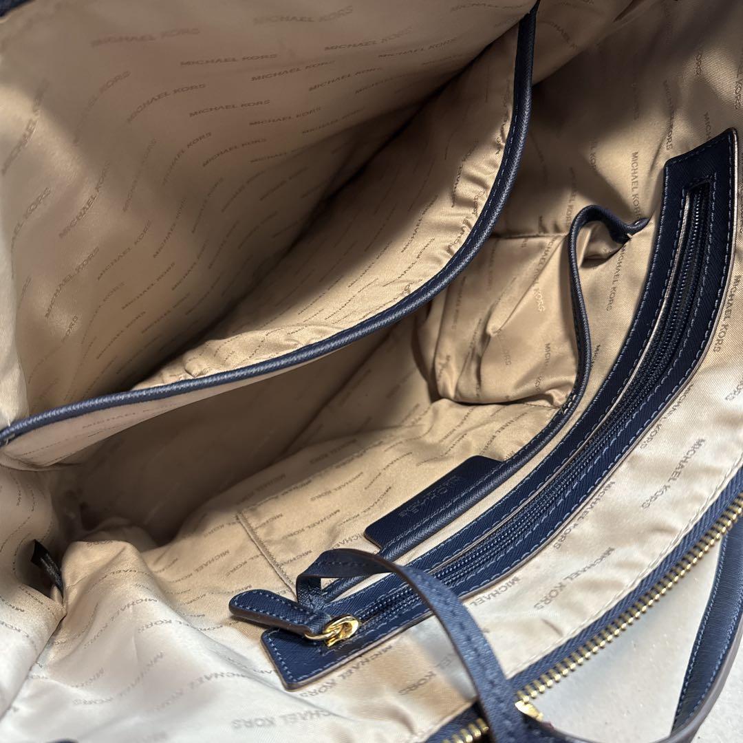 【匿名発送】MICHAEL KORS ネイビーショルダーバッグ MICHAEL KORS ネイビー ショルダーバッグ - メルカリ
